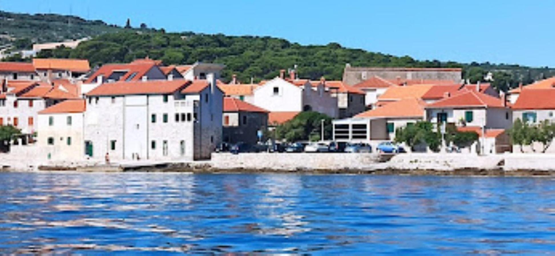 פוסטיר Apartmani Banic מראה חיצוני תמונה