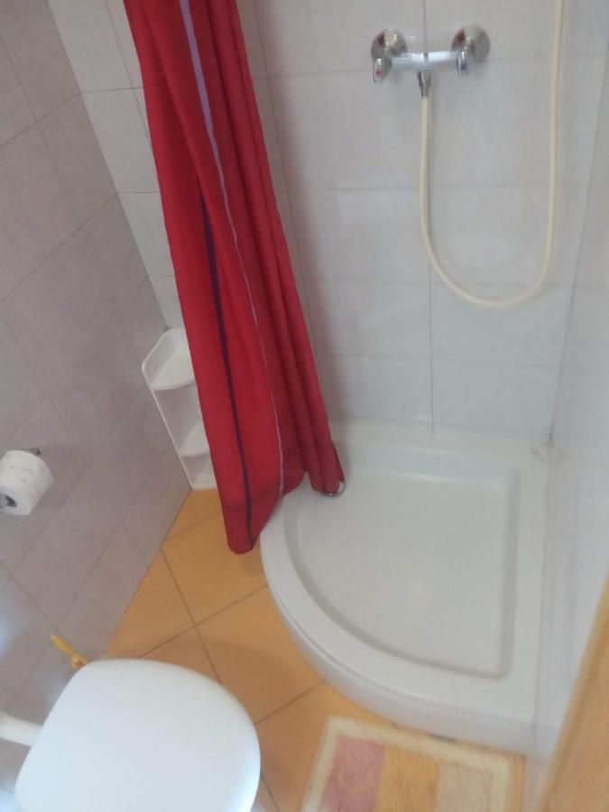 פוסטיר Apartmani Banic מראה חיצוני תמונה