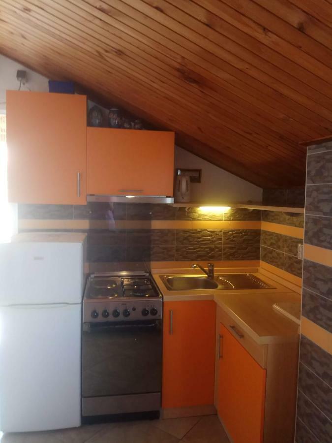 פוסטיר Apartmani Banic מראה חיצוני תמונה